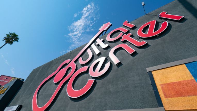 Guitar Center подал заявление о банкротстве на фоне продолжающейся пандемии COVID-19 | A&T Trade Guitar Center подал заявление о банкротстве на фоне продолжающейся пандемии COVID-19 | A&T Trade
