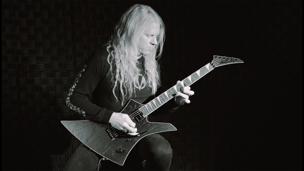 Jeff Loomis о своей подписной Kelly | A&T Trade Jeff Loomis о своей подписной Kelly | A&T Trade