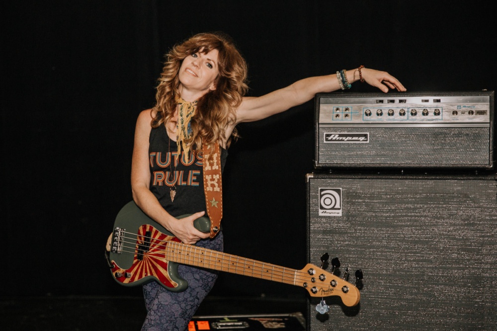 Harmoni Kelly об Ampeg | A&T Trade Harmoni Kelly об Ampeg | A&T Trade