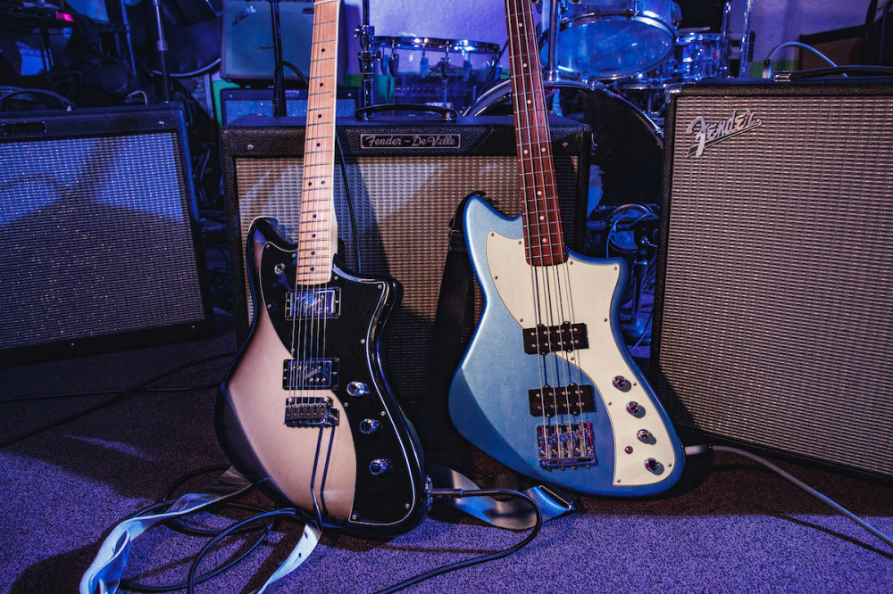 Новинка: Fender Player Plus Meteora | A&T Trade