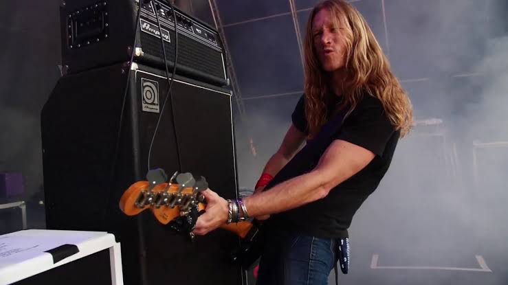 Дэмиен Сиссон (Death Angel) – артист Ampeg | A&T Trade Дэмиен Сиссон (Death Angel) – артист Ampeg | A&T Trade