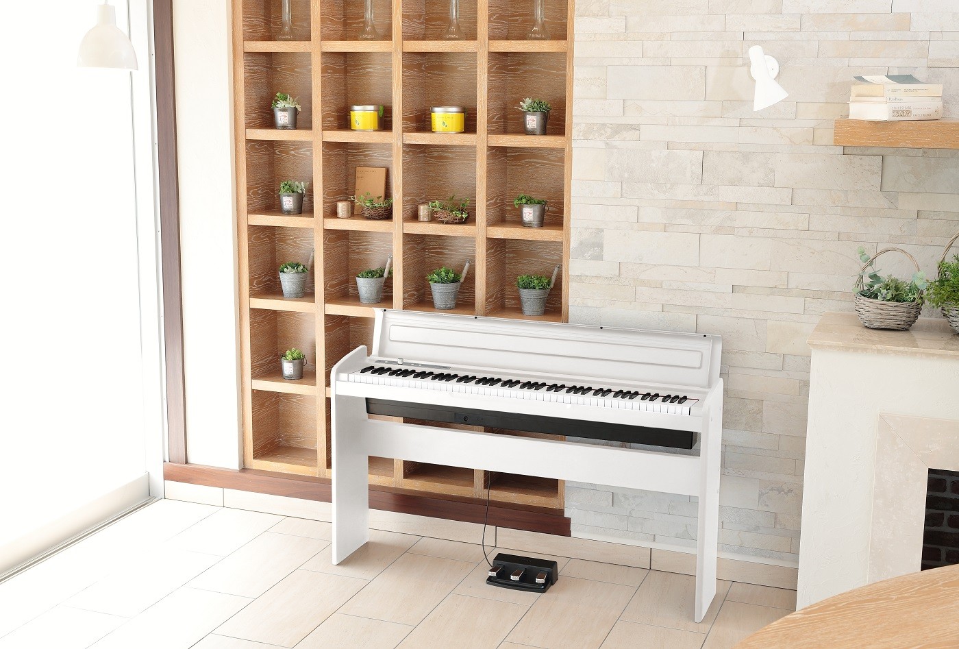 Korg LP-180 - цифровое пианино на радость уху и глазу  | A&T Trade